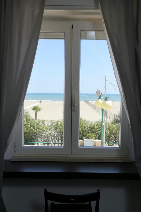 Rooms La Perla Del Mare Margherita Di Savoia Extérieur photo