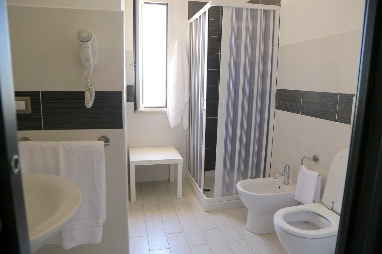 Rooms La Perla Del Mare Margherita Di Savoia Extérieur photo